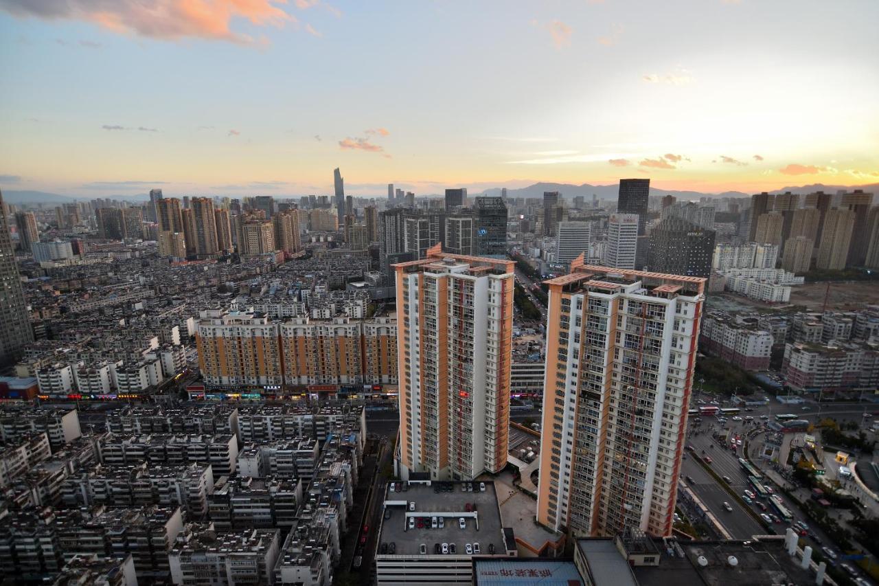 Kunming Hotel High Sky View Apartment Dış mekan fotoğraf