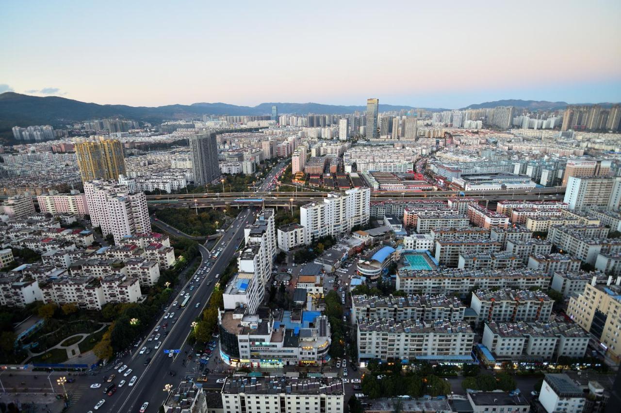Kunming Hotel High Sky View Apartment Dış mekan fotoğraf